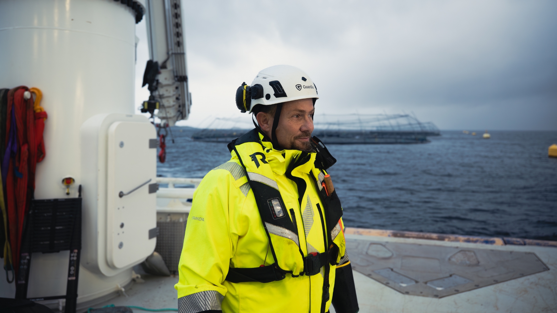 Flere Univet vernebriller er designet for å brukes i kombinasjon med vanlige briller