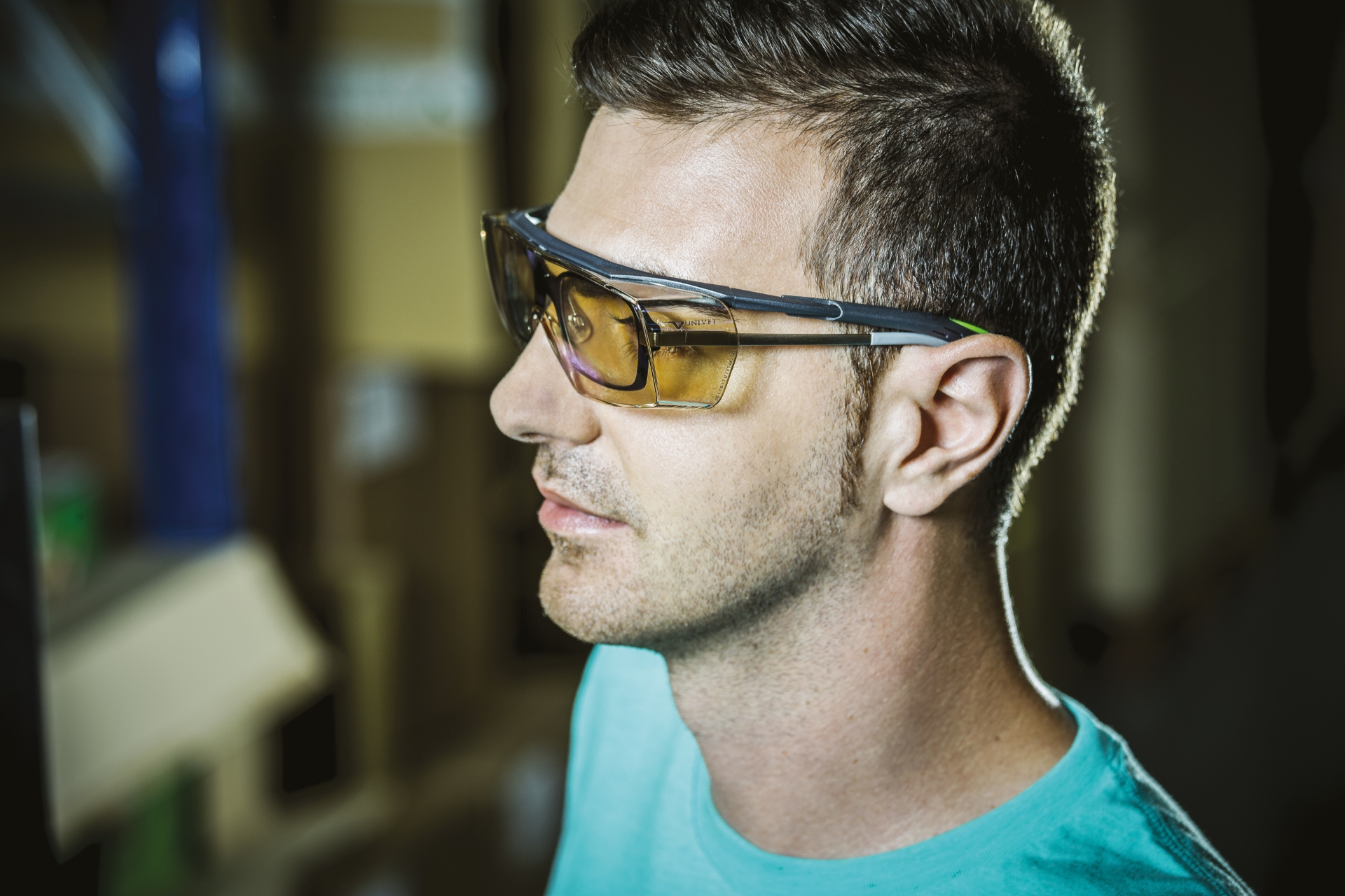 Flere Univet vernebriller er designet for å brukes i kombinasjon med vanlige briller